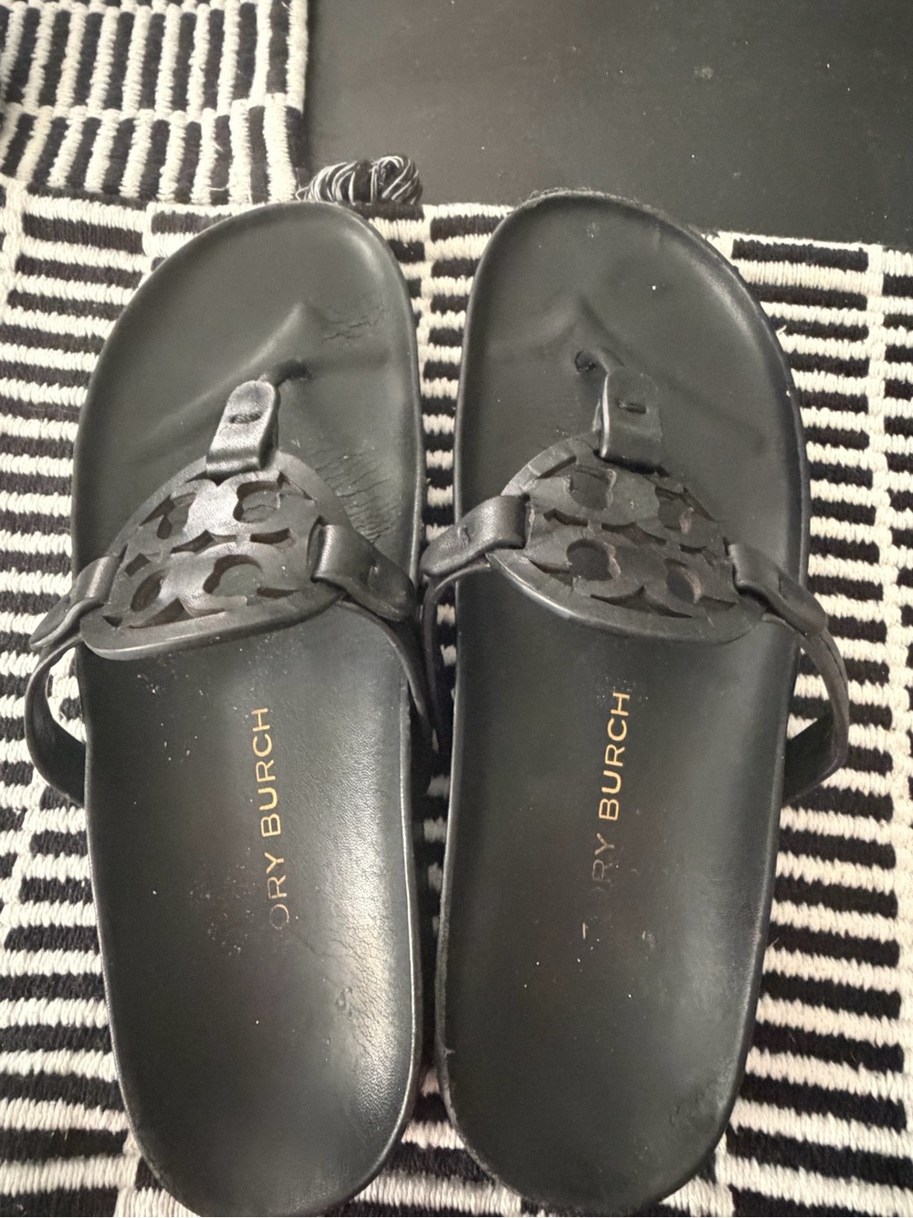 Tory Burch Black Miller Cloud Logo Thong Sandal, Size 8.5 - Picture 16 of 16